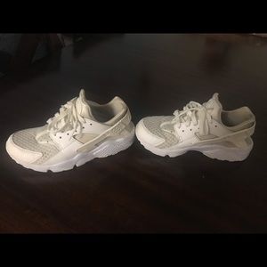 🔥NIKE AIR HUARACHE WHITE PURE PLATINUM 🔥